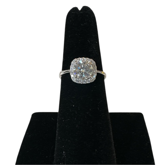 Jewelry - Moissanite 1.0 CT Halo Ring in Sterling Silver GRA CERTIFIED NWT